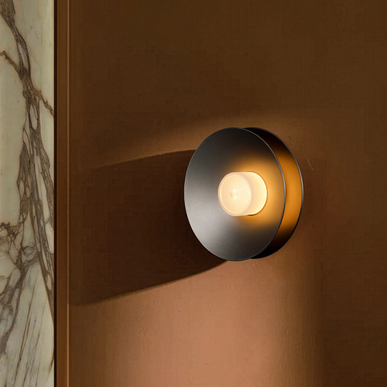 2SHADES _ Wall Light_Open